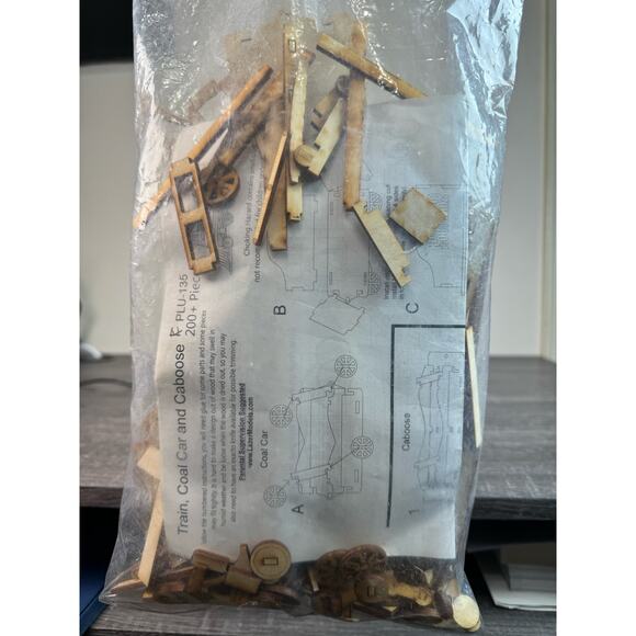 Train, Coal Car and Caboose PLU-135 200+Pieces Vintage Wooden Puzzle NWOT - Picture 6 of 6